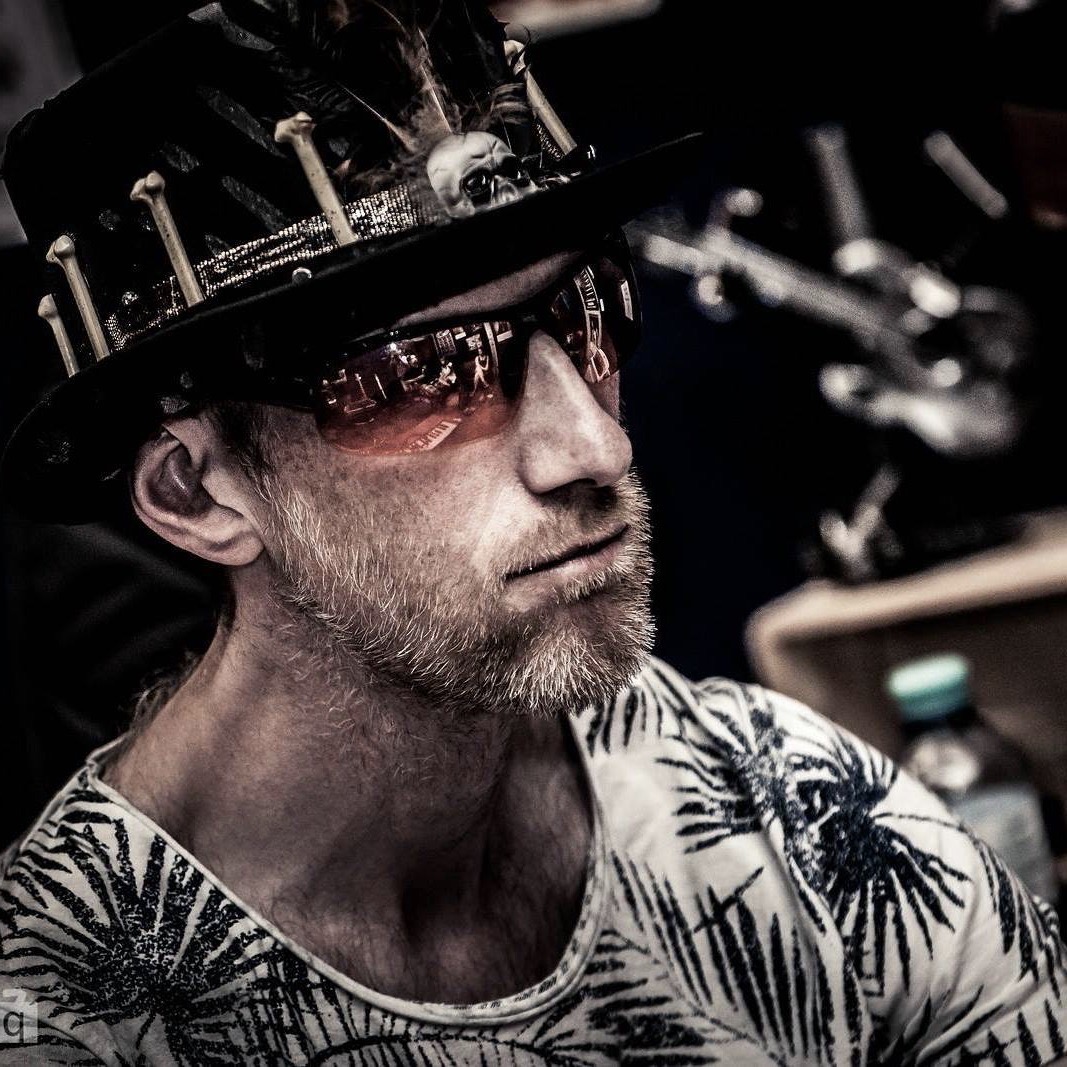 Christoph 'Gris-Gris' Kögler, keyboards, vocals